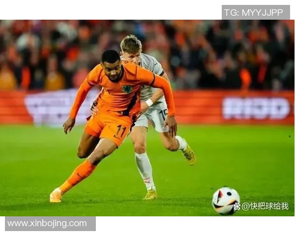 足球球星赛场怒吼队友引发激烈讨论团队氛围成焦点